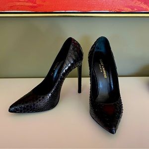 Incredible Yves Saint Lauren snakeskin heels